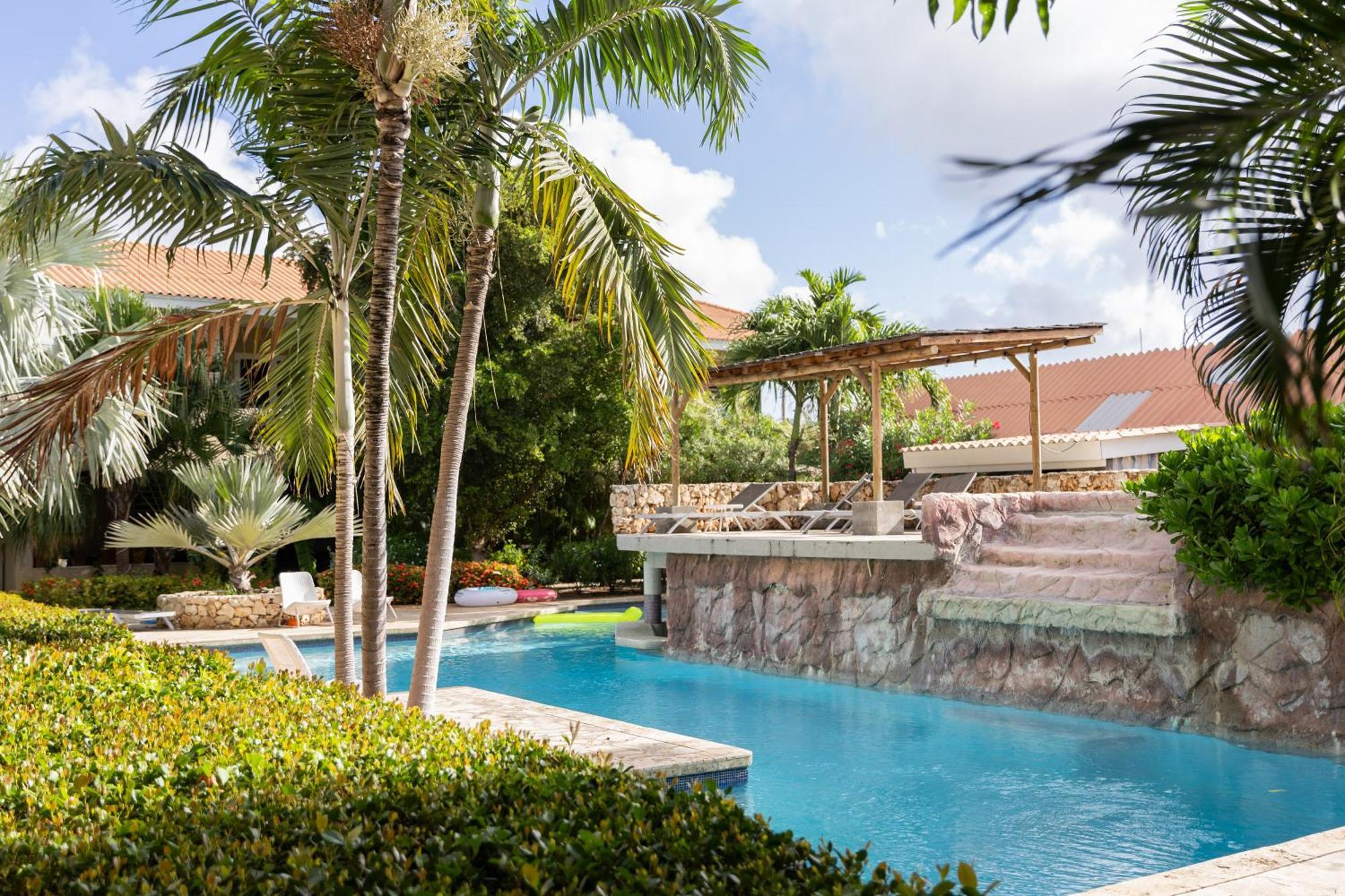 Cocobana Resort Two-Bedroom Apartment Ground Floor ウィレムスタッド エクステリア 写真