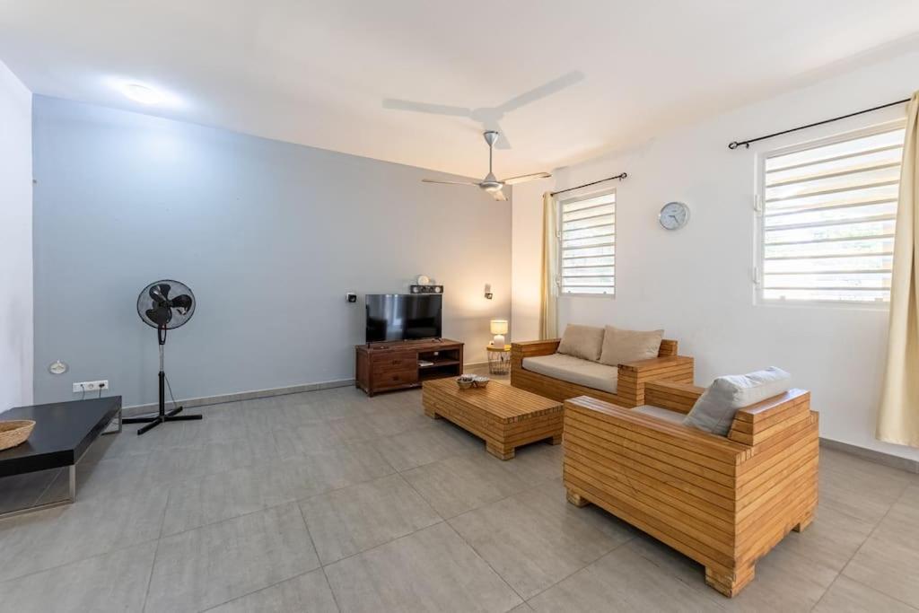 Cocobana Resort Two-Bedroom Apartment Ground Floor ウィレムスタッド エクステリア 写真